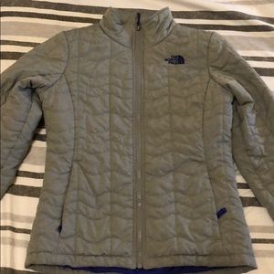North face puffy jacket